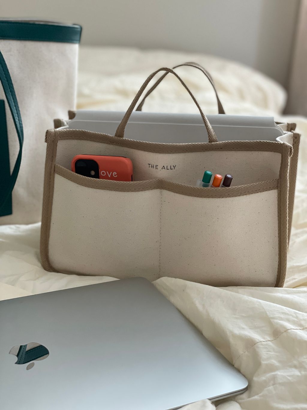THE ALLY Colin Bag (Medium/Large) (不包括內袋)