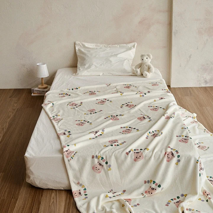 25F/W DTD彩字軟萌物語系列-極細觸感毛絨毯