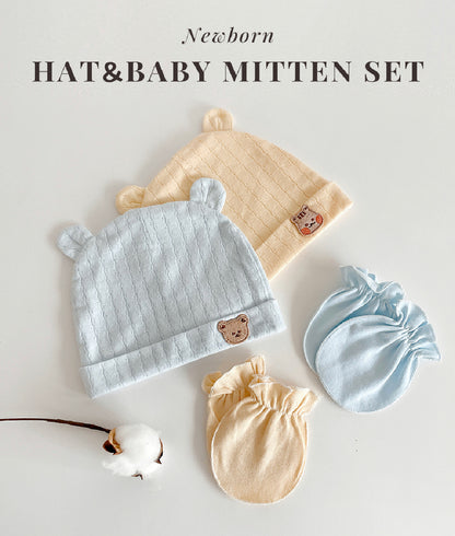 DTD newborn hat and baby mitten set