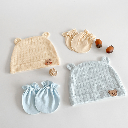 DTD newborn hat and baby mitten set